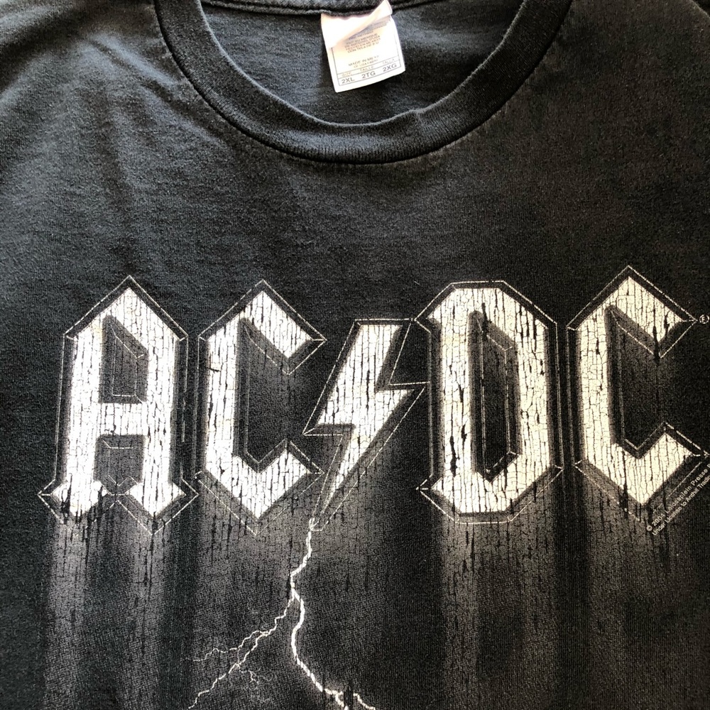 Vintage AC/DC Lightning Bolt Graphic Tshirt
